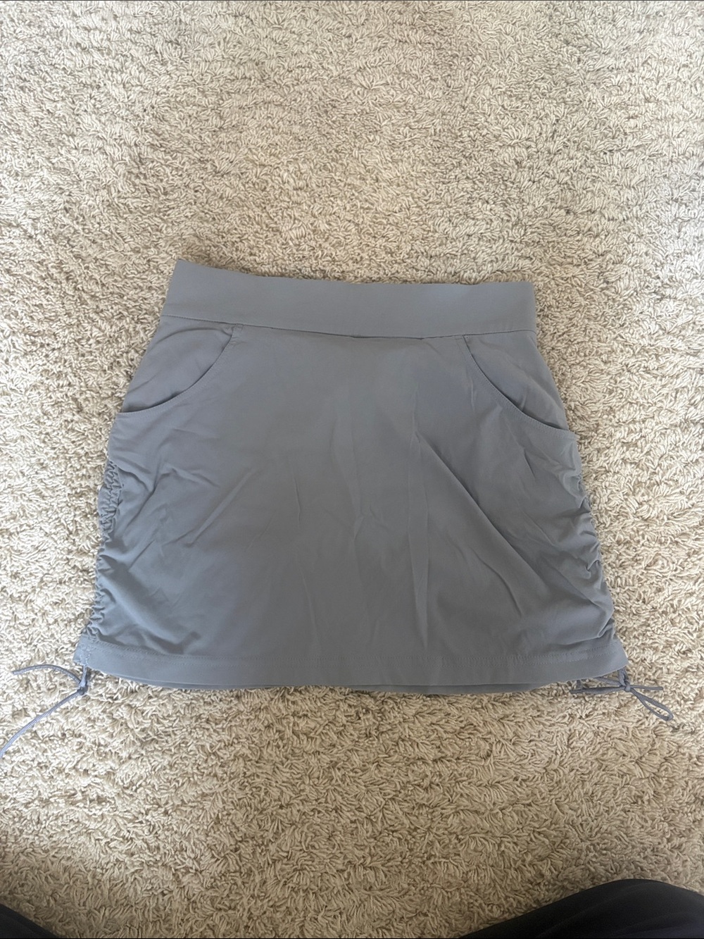Columbia Light Gray Athletic Skort with Side Drawstrings
